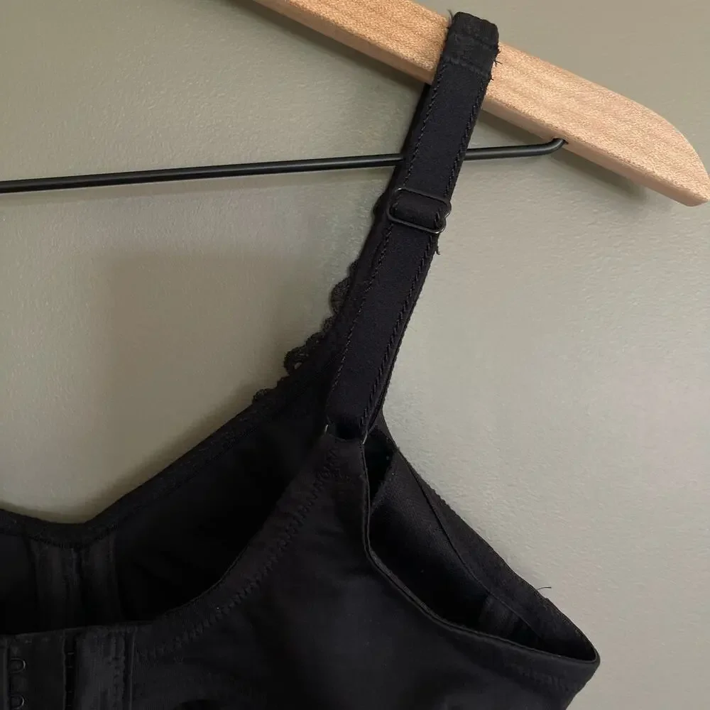 Wacoal Bodysuede Ultra Full Figure Seamless Underwire Bra Black Sz 34C Smoothing